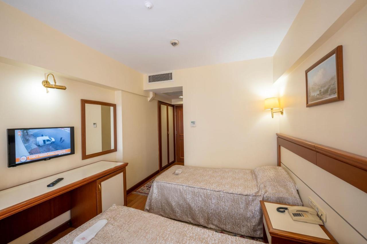 Hotel Erdal Istanbul Bagian luar foto